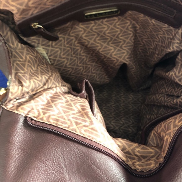 Big Buddha Grayson Handbag - Picture 7 of 11